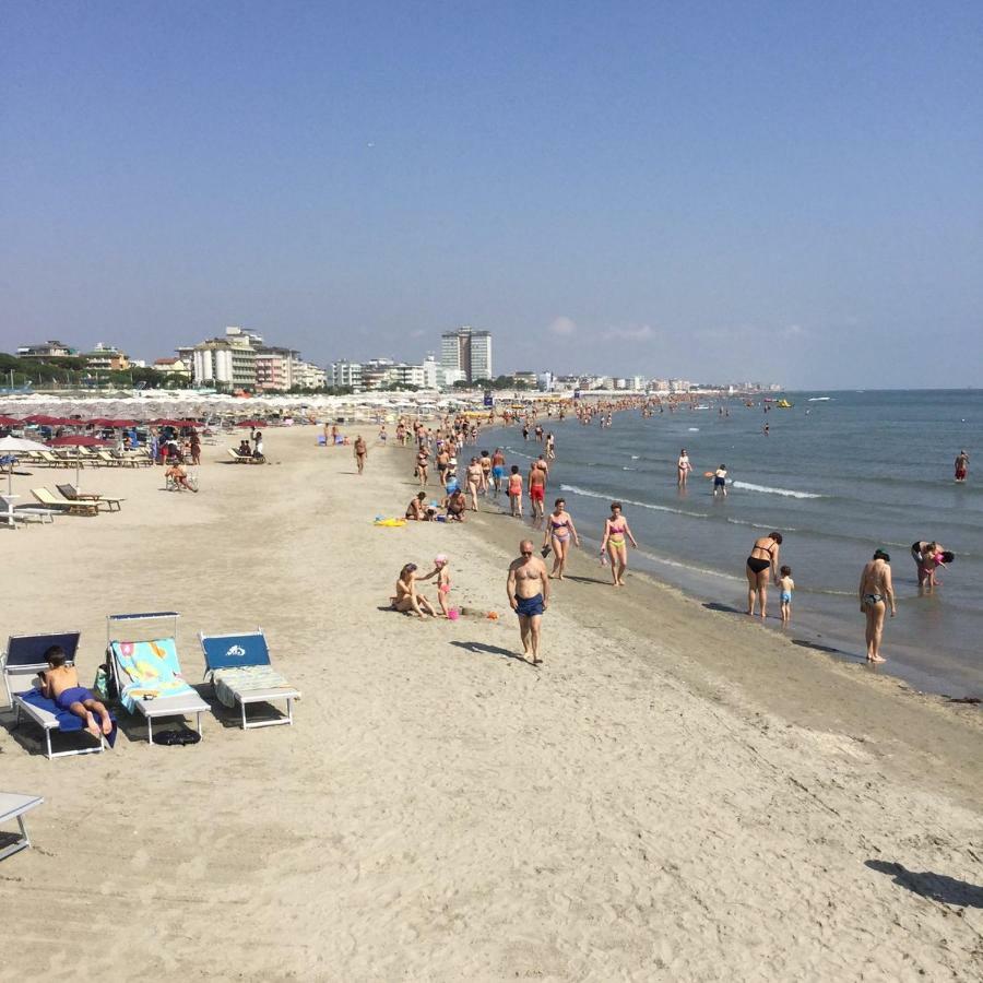 Vacanzemarecervia Appartamenti Terzo Piano Bagian luar foto